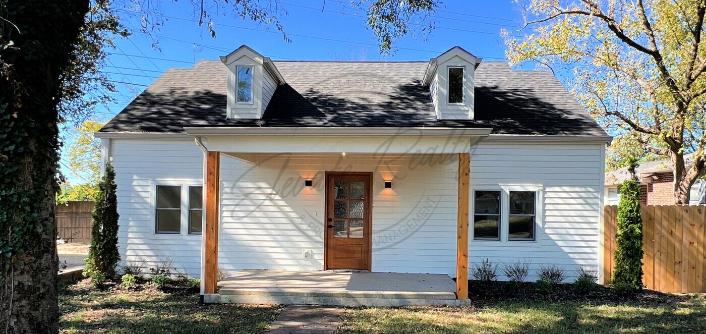 2223 30th Ave S in Nashville, TN - Foto de edificio