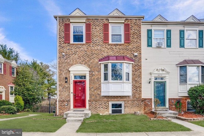 property at 8213 Roxbury Dr