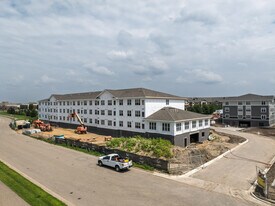 Carver Oaks in Carver, MN - Building Photo