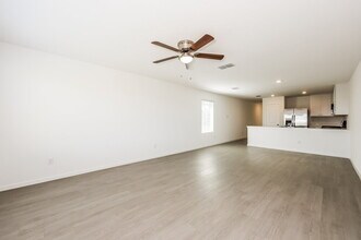 1228 Canyon Wren Dr in Forney, TX - Foto de edificio - Building Photo