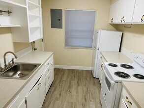 4209 SE Morrison St in Portland, OR - Building Photo - Building Photo