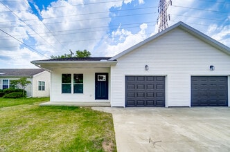 3011 Cletus Pky in Lima, OH - Foto de edificio - Building Photo