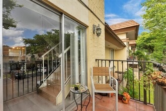 8600 SW 109th Ave in Miami, FL - Building Photo - Building Photo