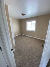 352 Kimberly Dr in Idaho Falls, ID - Building Photo - Building Photo