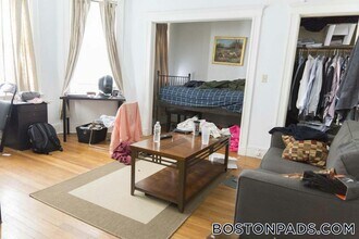 137 Park Dr, Unit 33 in Boston, MA - Building Photo - Building Photo