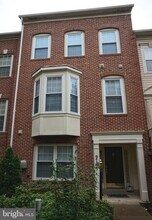 9724 Athletic Way in Gaithersburg, MD - Building Photo - Building Photo