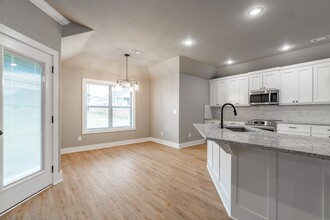 932 Petit Jean St in Prairie Grove, AR - Building Photo - Building Photo