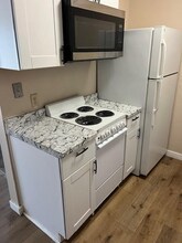 6650 Amherst St in San Diego, CA - Foto de edificio - Building Photo