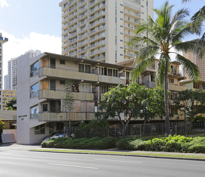 Waikiki Bellevue in Honolulu, HI - Building Photo