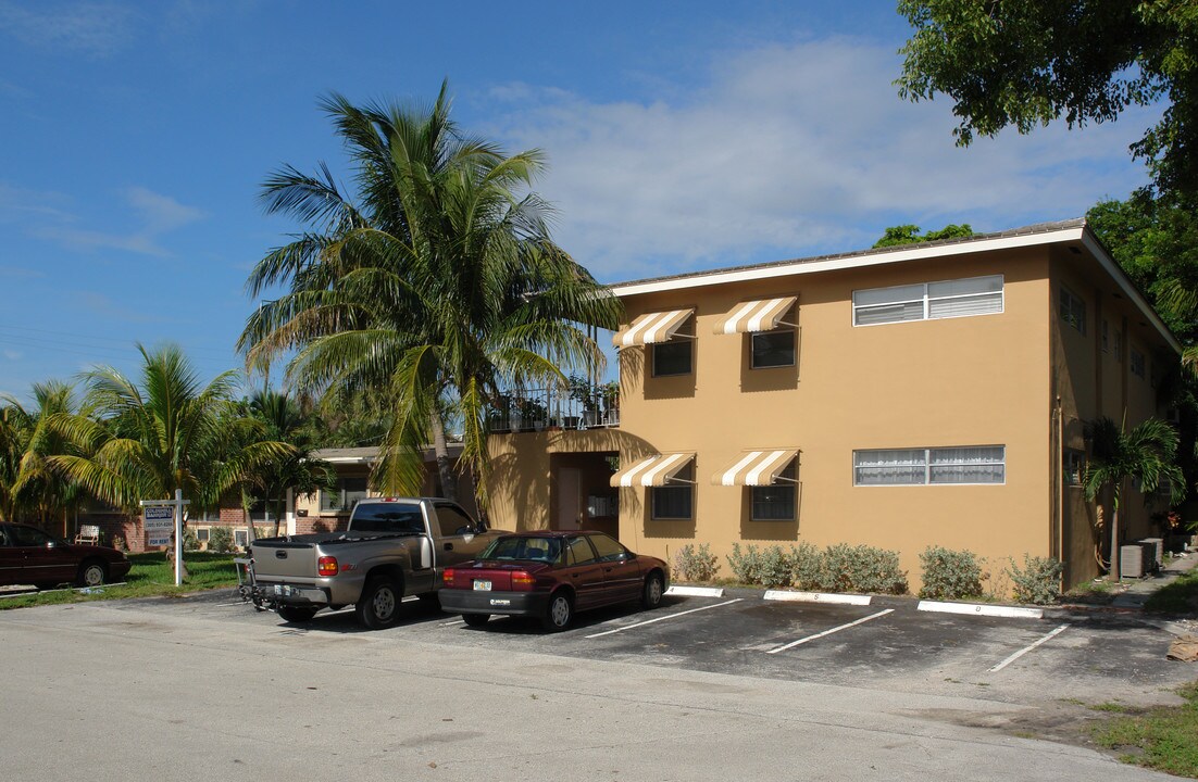 3019-3031 NE 21st Ter in Fort Lauderdale, FL - Building Photo