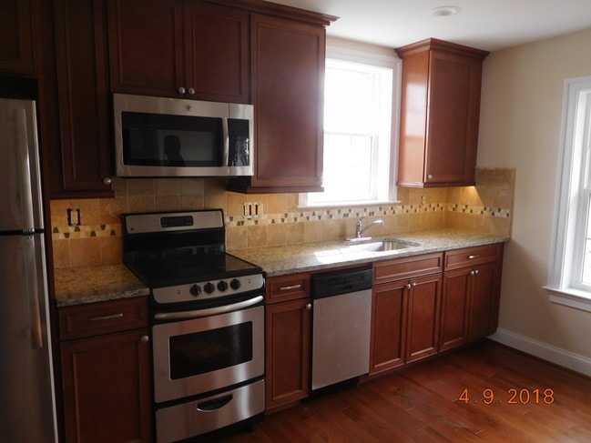 414 Green St, Unit D in Havre De Grace, MD - Building Photo - Building Photo