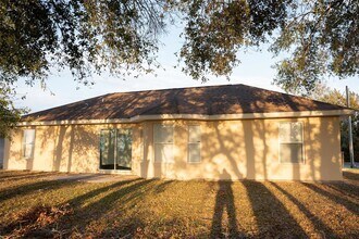 13700 SW 48th Ct in Ocala, FL - Building Photo - Building Photo