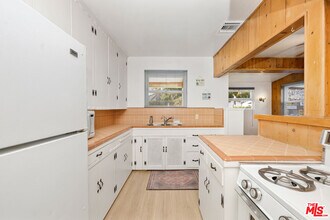 4822 Lemona Ave in Los Angeles, CA - Building Photo - Building Photo