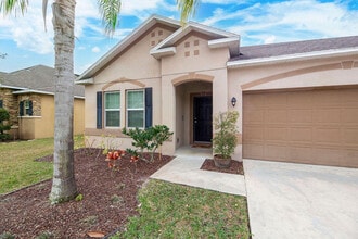 5388 Wisk Fern Cir in Port St. Lucie, FL - Building Photo - Building Photo