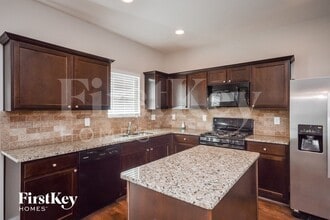 515 Oak Terrace Dr in Covington, GA - Building Photo - Building Photo