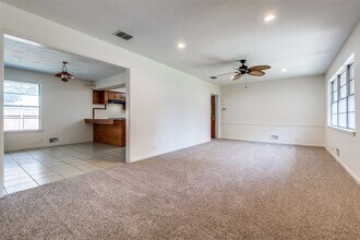 7232 Syracuse Dr, Unit 7 in Dallas, TX - Building Photo - Building Photo