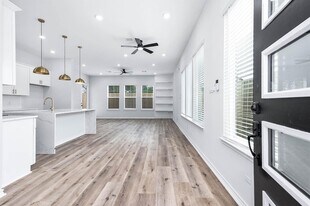 2716 Spence St in Houston, TX - Building Photo