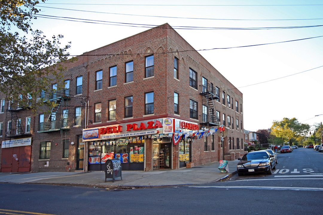 680 New Lots Ave in Brooklyn, NY - Building Photo