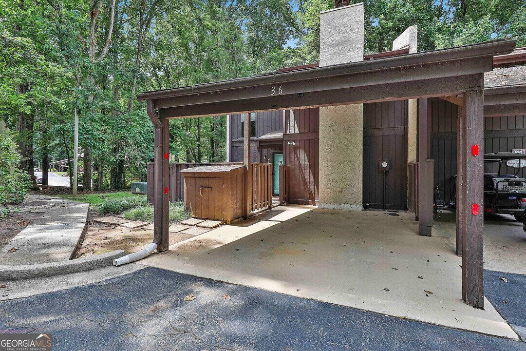 36 Cobblestone Creek in Peachtree City, GA - Building Photo