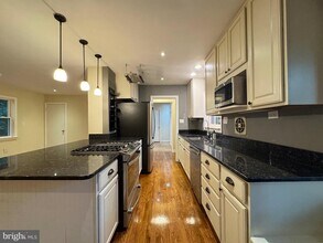2612 Sigmona St in Falls Church, VA - Building Photo - Building Photo