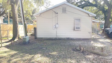 2214 W Old Spanish Trl, Unit 1 in New Iberia, LA - Building Photo - Building Photo