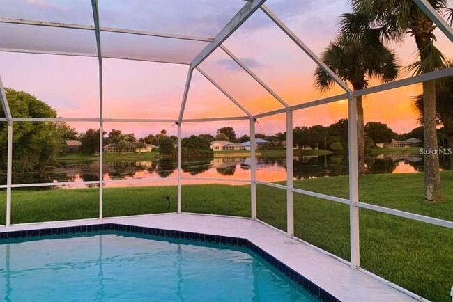128 Torrington St in Port Charlotte, FL - Building Photo - Building Photo