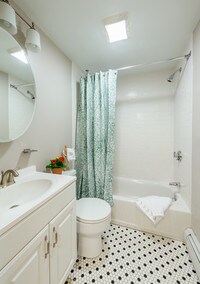 Burbank Apartments photo'