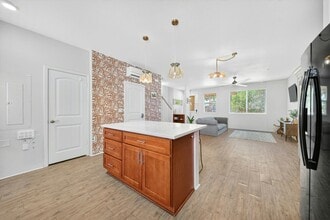 724 Kakala St in Kapolei, HI - Building Photo - Building Photo