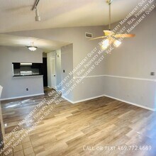 2101 St Michaels Dr in Arlington, TX - Building Photo - Building Photo