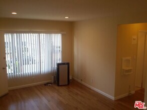 5950 Carlton Way in Los Angeles, CA - Building Photo - Building Photo