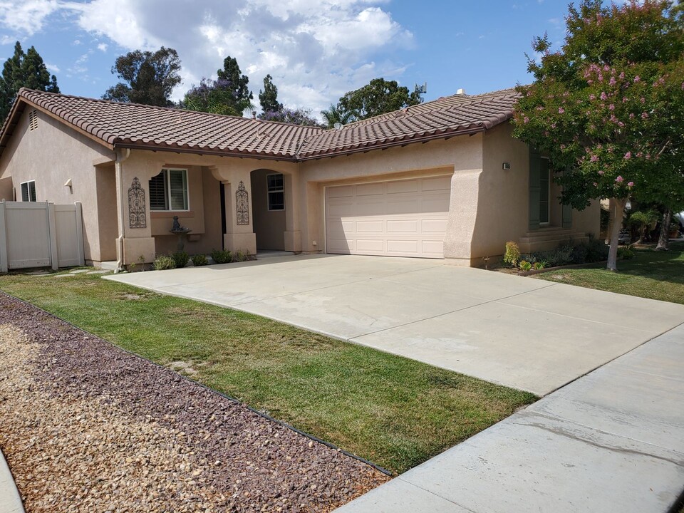 10605 Candytuft St in Ventura, CA - Building Photo