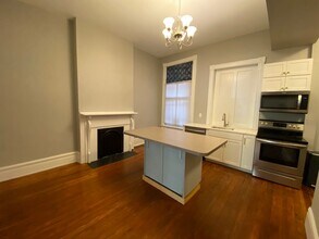 1627 W Grace St in Richmond, VA - Building Photo - Building Photo