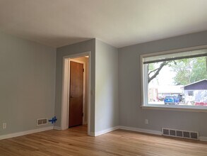 2925 Stevens St in Madison, WI - Building Photo - Building Photo