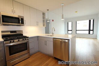 150 Camden St in Boston, MA - Building Photo - Building Photo