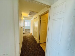 833 Aspen Peak Loop in Henderson, NV - Building Photo - Building Photo