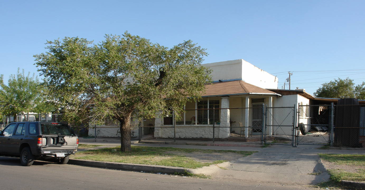 3114 Pera Ave in El Paso, TX - Foto de edificio