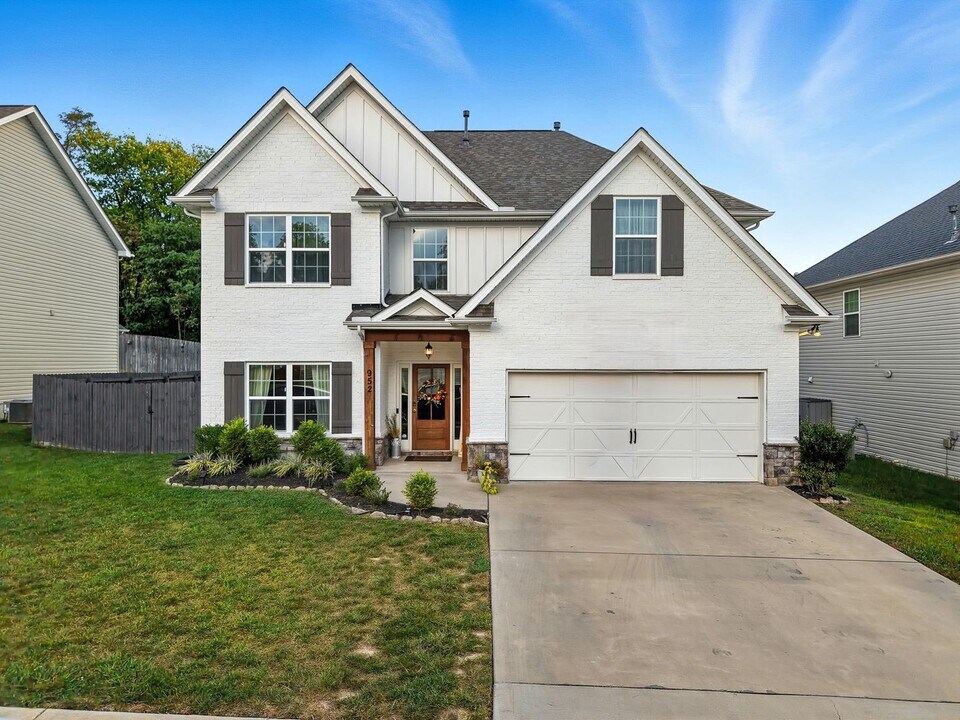 952 Festival Ln in Knoxville, TN - Building Photo