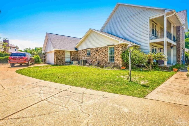 3019 Keats Dr in Pensacola, FL - Building Photo - Building Photo