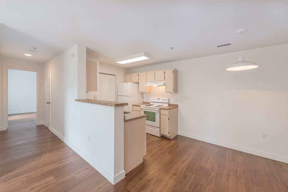 Sunset Acres MHC Apartments Plainville, MA Apartments For Rent