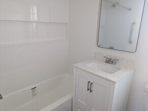 2706 Pass a Grille Way, Unit 4 in St Pete Beach, FL - Foto de edificio - Building Photo