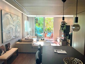 1700 Meridian Ave in Miami Beach, FL - Building Photo