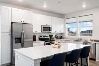 5446 Second Ave in Timnath, CO - Building Photo - Building Photo