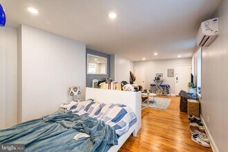 1116 Pine St in Philadelphia, PA - Building Photo - Building Photo