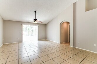 1512 Lake Thomas Loop in Winter Haven, FL - Foto de edificio - Building Photo