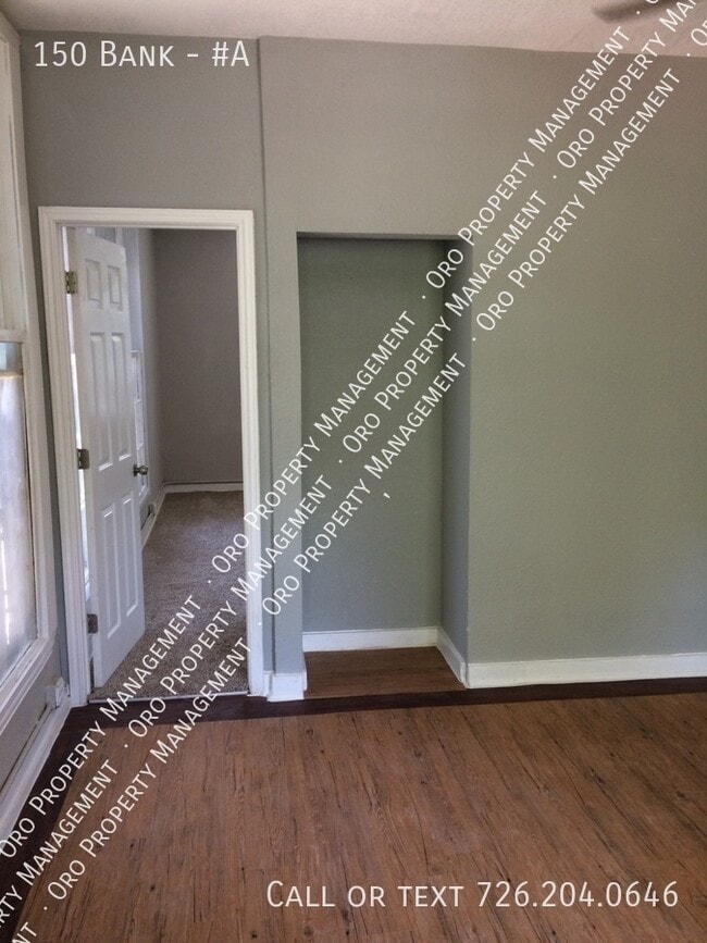 150 Bank St in San Antonio, TX - Building Photo - Building Photo