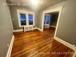 30 Beverly St in Chicopee, MA - Foto de edificio - Building Photo