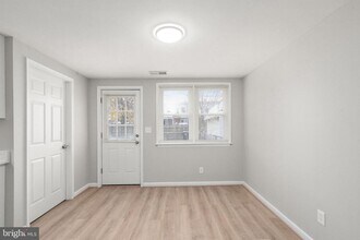 2015 Dineen Dr in Dundalk, MD - Building Photo - Building Photo