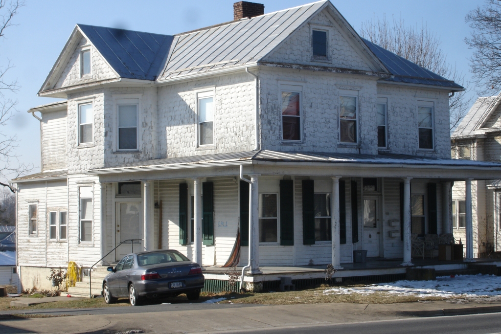 433 W Market St in Harrisonburg, VA - Foto de edificio