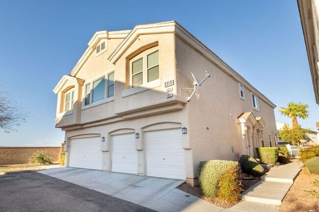 9318 Square Dance Pl in Las Vegas, NV - Building Photo - Building Photo