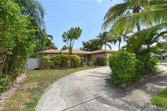 5385 SW 8th Ct in Margate, FL - Building Photo - Building Photo
